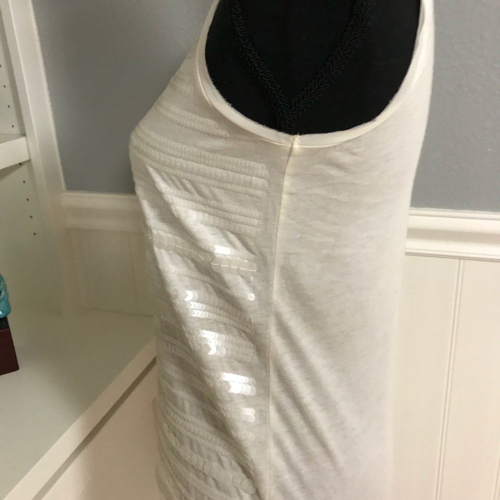 🌷BOGO🌷EUC- Ann Taylor- Sequined Cream Top - Picture 4 of 8